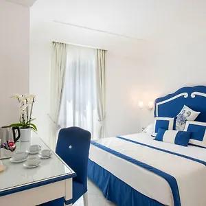 Viviani 2*, Amalfi Italy